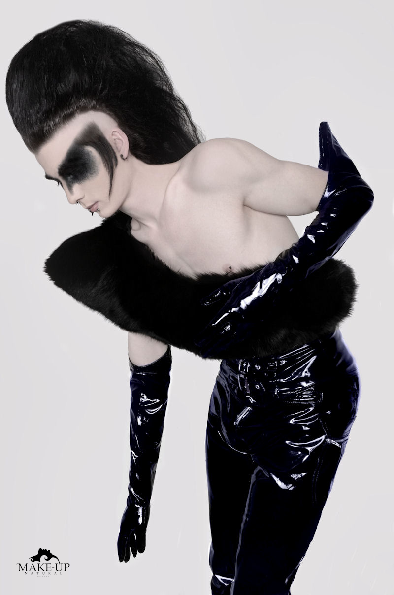 GOTHIC - MAKE-UPNATURAL