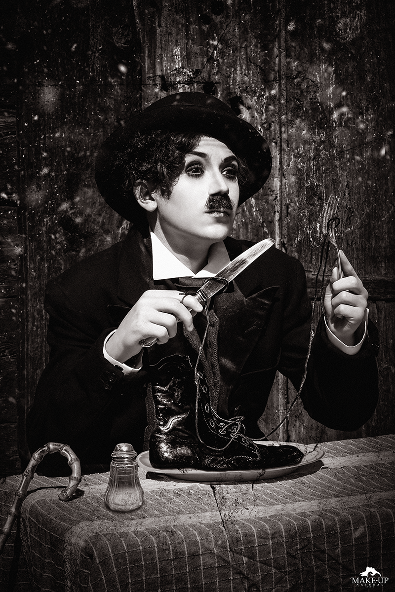 CHARLIE CHAPLIN - MAKE-UPNATURAL